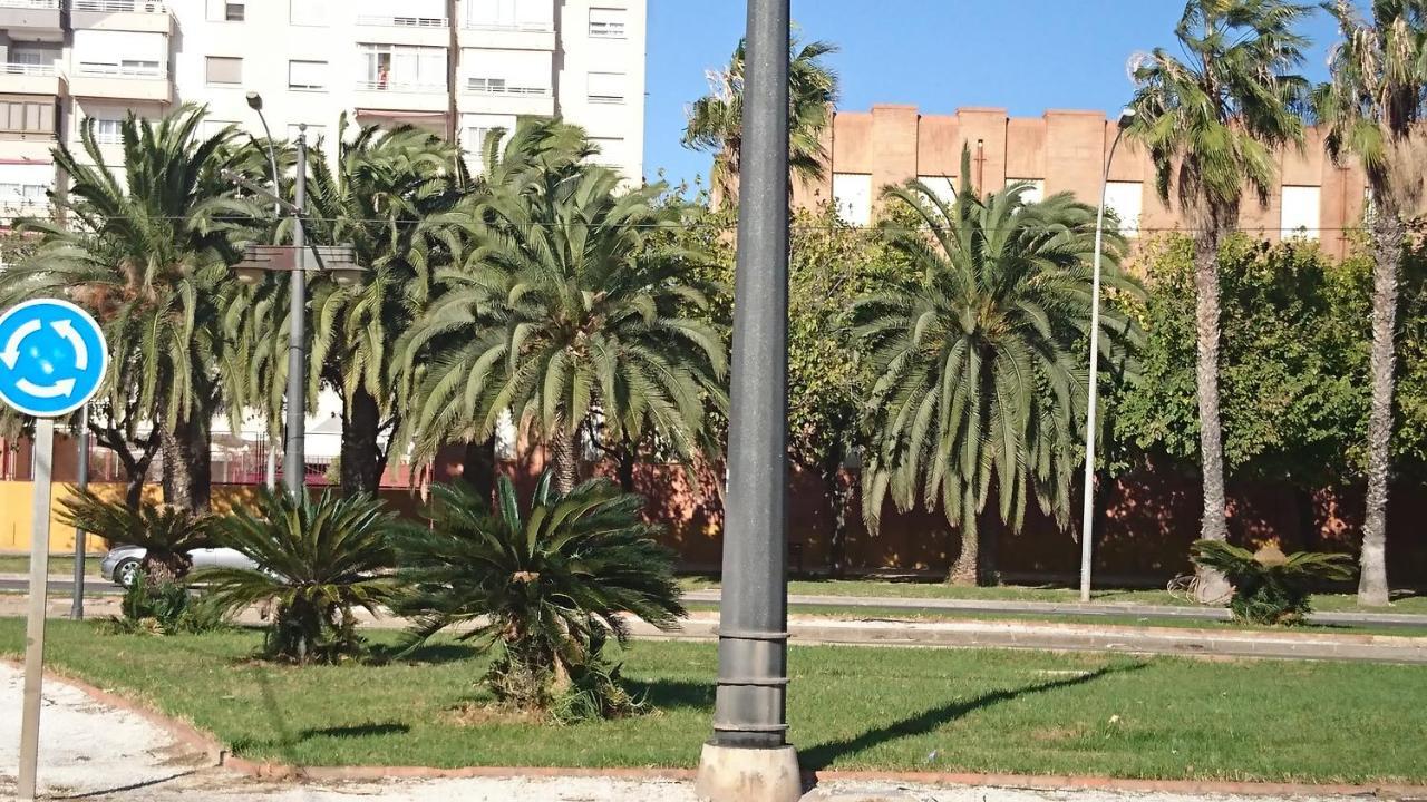 Beach Luxury Apartment Valencia Bagian luar foto